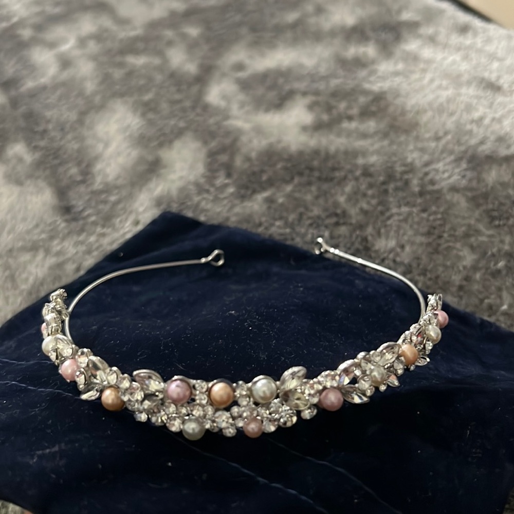 TIARA HAIR ACCESSORIES